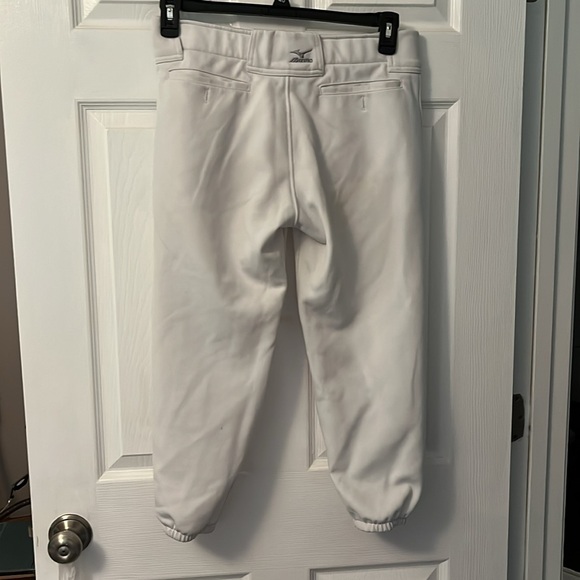 Women’s Mizuno Fast Pitch Performance Softball Pants - Picture 4 of 6